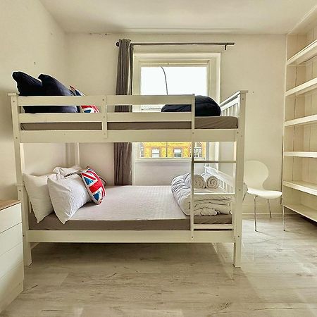 לונדון Guesthouse 81 מראה חיצוני תמונה